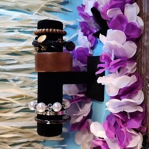 6 bracelets wooden, metal, glass, bling and beautiful.